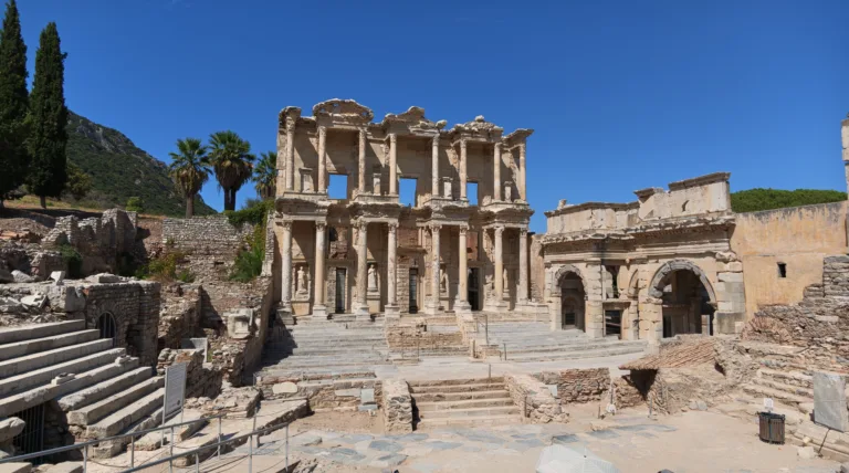 Celsus Kütüphanesi